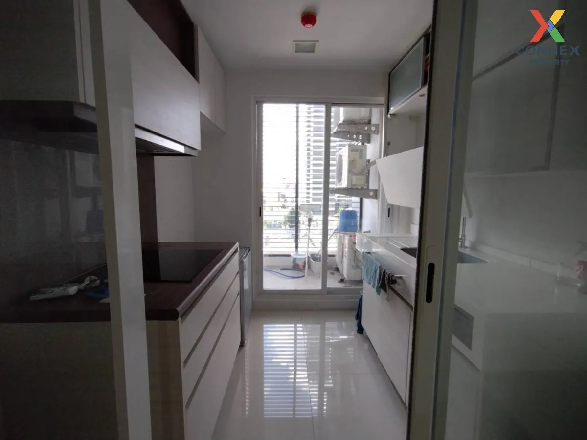 เช่าคอนโด  เดอะ รูม สาทร - ตากสิน BTS-โพธิ์นิมิตร บางยี่เรือ เขต  4