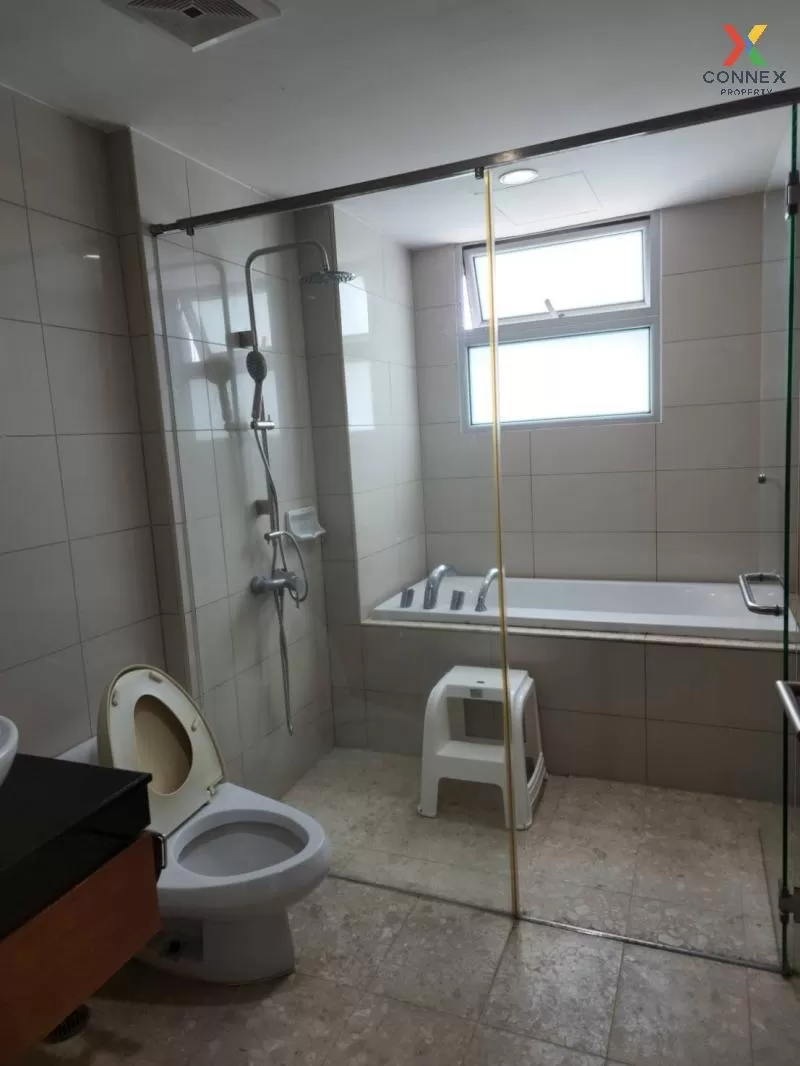 FOR RENT condo , The Star Estate @ Narathiwas , Chong Nonsi , Yan