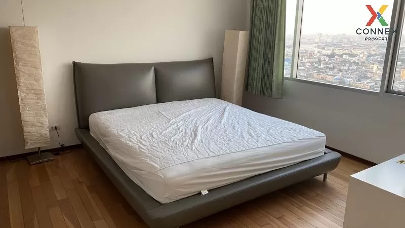 FOR RENT condo , Villa Sathorn , BTS-Krung Thon Buri , Khlong Ton