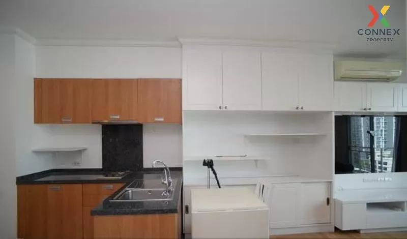 FOR RENT condo , Villa Sathorn , BTS-Krung Thon Buri , Khlong Ton 2