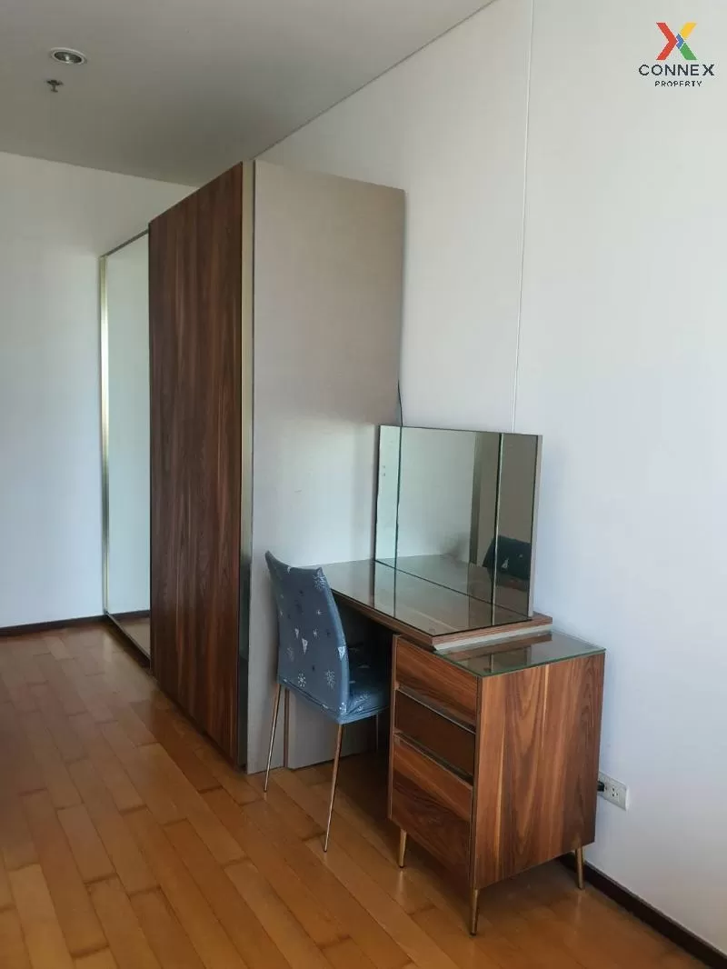 FOR RENT condo , Villa Sathorn , BTS-Krung Thon Buri , Khlong Ton