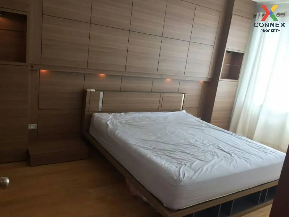 FOR RENT condo , Villa Sathorn , BTS-Krung Thon Buri , Khlong Ton