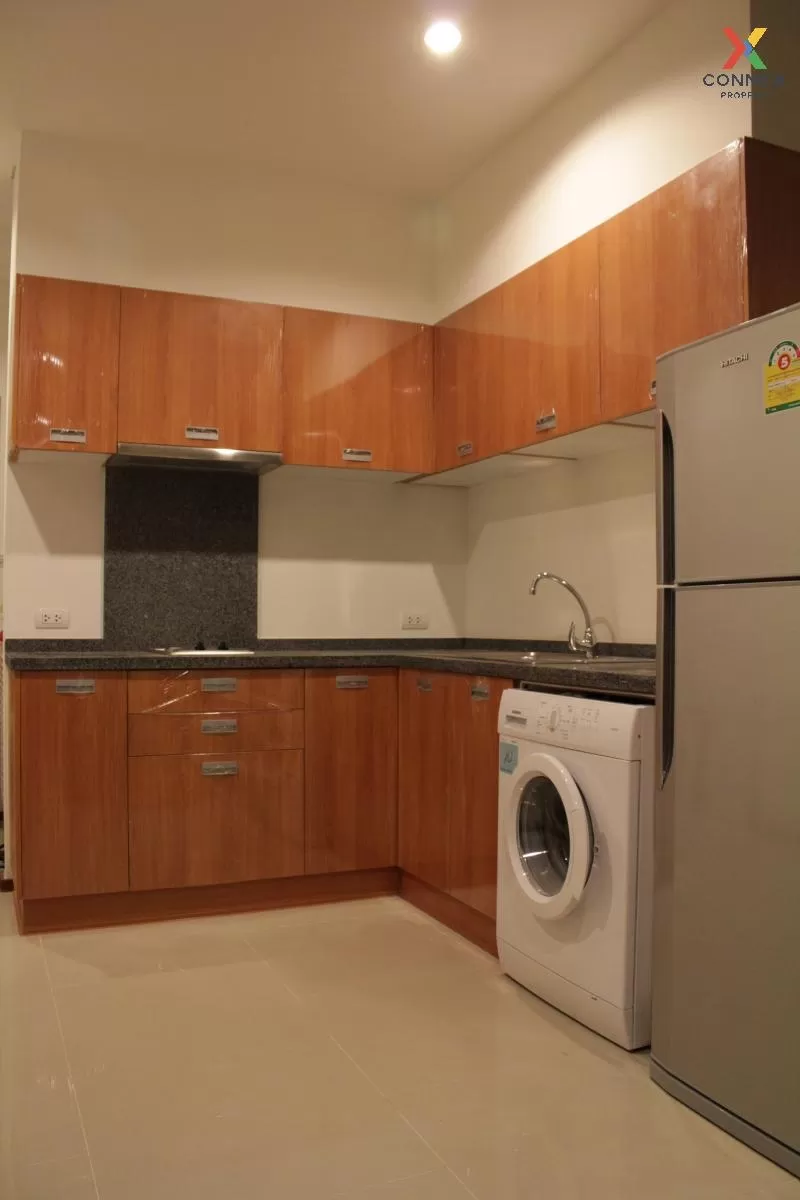 FOR RENT condo , Villa Sathorn , BTS-Krung Thon Buri , Khlong Ton 2