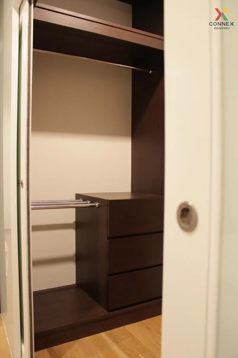 FOR RENT condo , Villa Sathorn , BTS-Krung Thon Buri , Khlong Ton