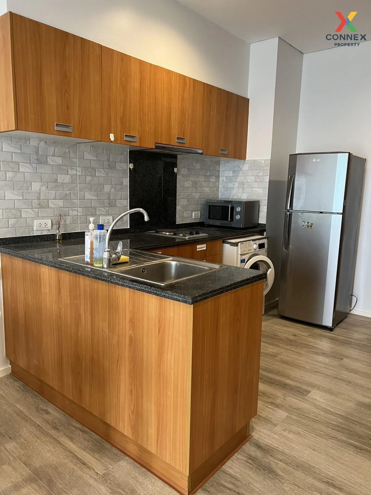 FOR RENT condo , Villa Sathorn , BTS-Krung Thon Buri , Khlong Ton 3