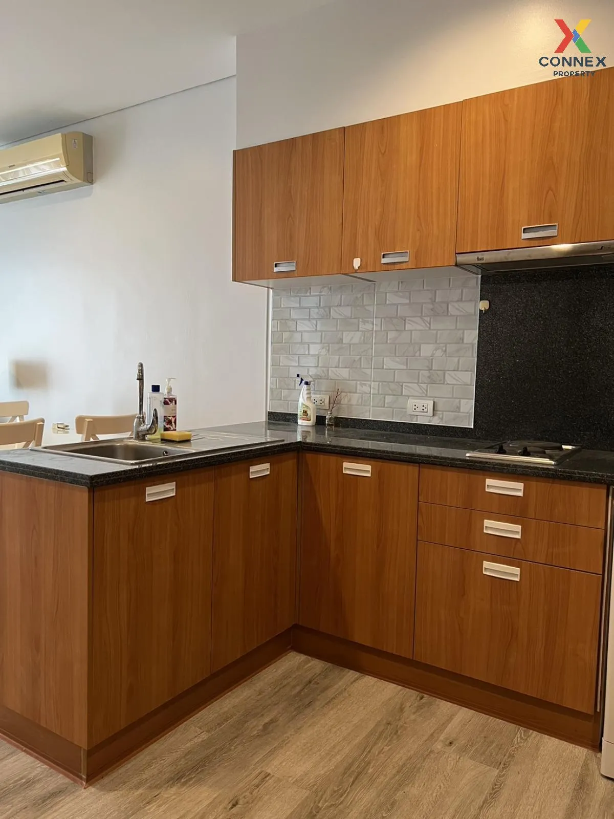 FOR RENT condo , Villa Sathorn , BTS-Krung Thon Buri , Khlong Ton 4