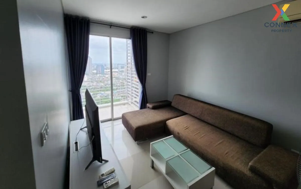 FOR RENT condo , Villa Sathorn , high floor , BTS-Krung Thon Buri 2
