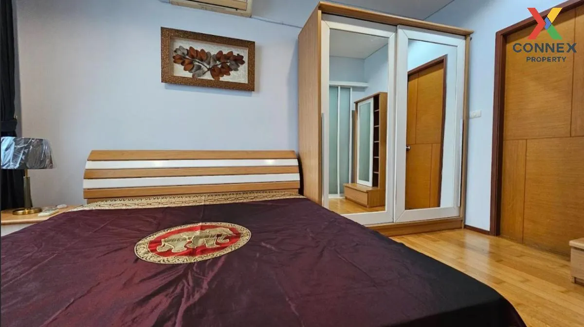 FOR RENT condo , Villa Sathorn , BTS-Krung Thon Buri , Khlong Ton 4