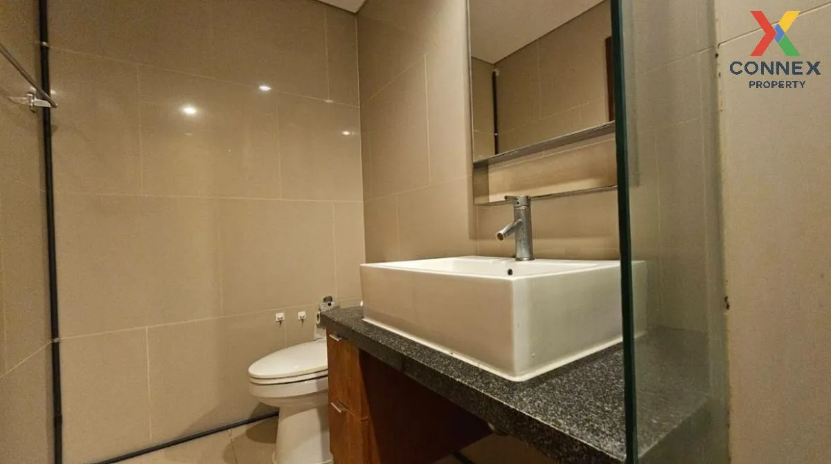 FOR RENT condo , Villa Sathorn , BTS-Krung Thon Buri , Khlong Ton