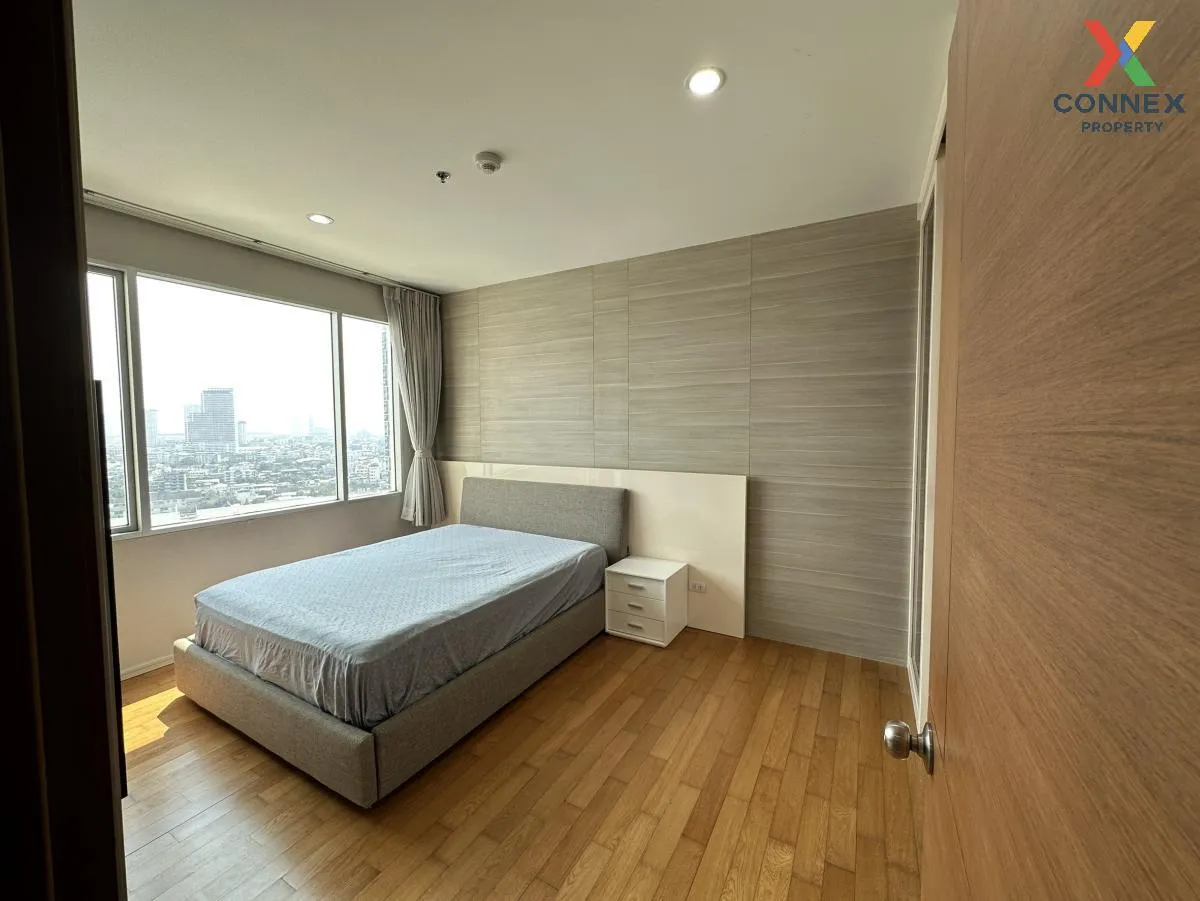 FOR RENT condo , Villa Sathorn , BTS-Krung Thon Buri , Khlong Ton 4