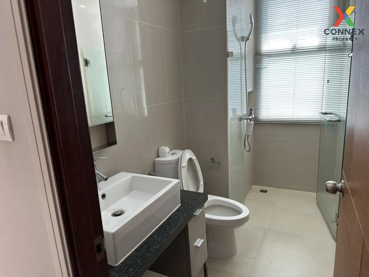 FOR RENT condo , Villa Sathorn , BTS-Krung Thon Buri , Khlong Ton