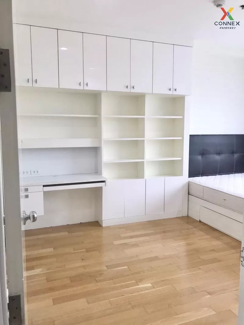 FOR RENT condo , Villa Sathorn , BTS-Krung Thon Buri , Khlong Ton