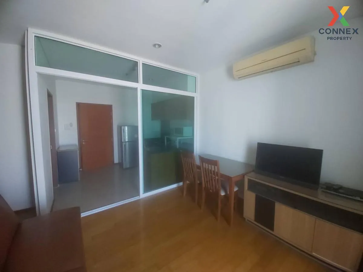 FOR RENT condo , Villa Sathorn , BTS-Krung Thon Buri , Khlong Ton