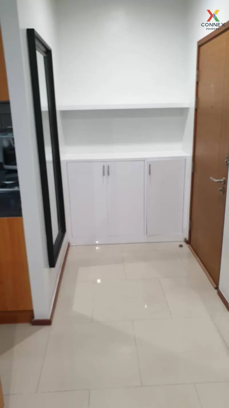 FOR RENT condo , Villa Sathorn , BTS-Krung Thon Buri , Khlong Ton 4