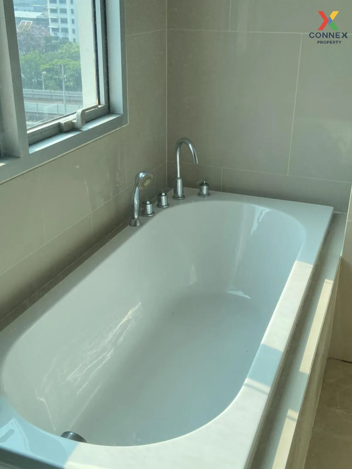 For Sale Condo , Villa Sathorn , BTS-Krung Thon Buri , Khlong Ton