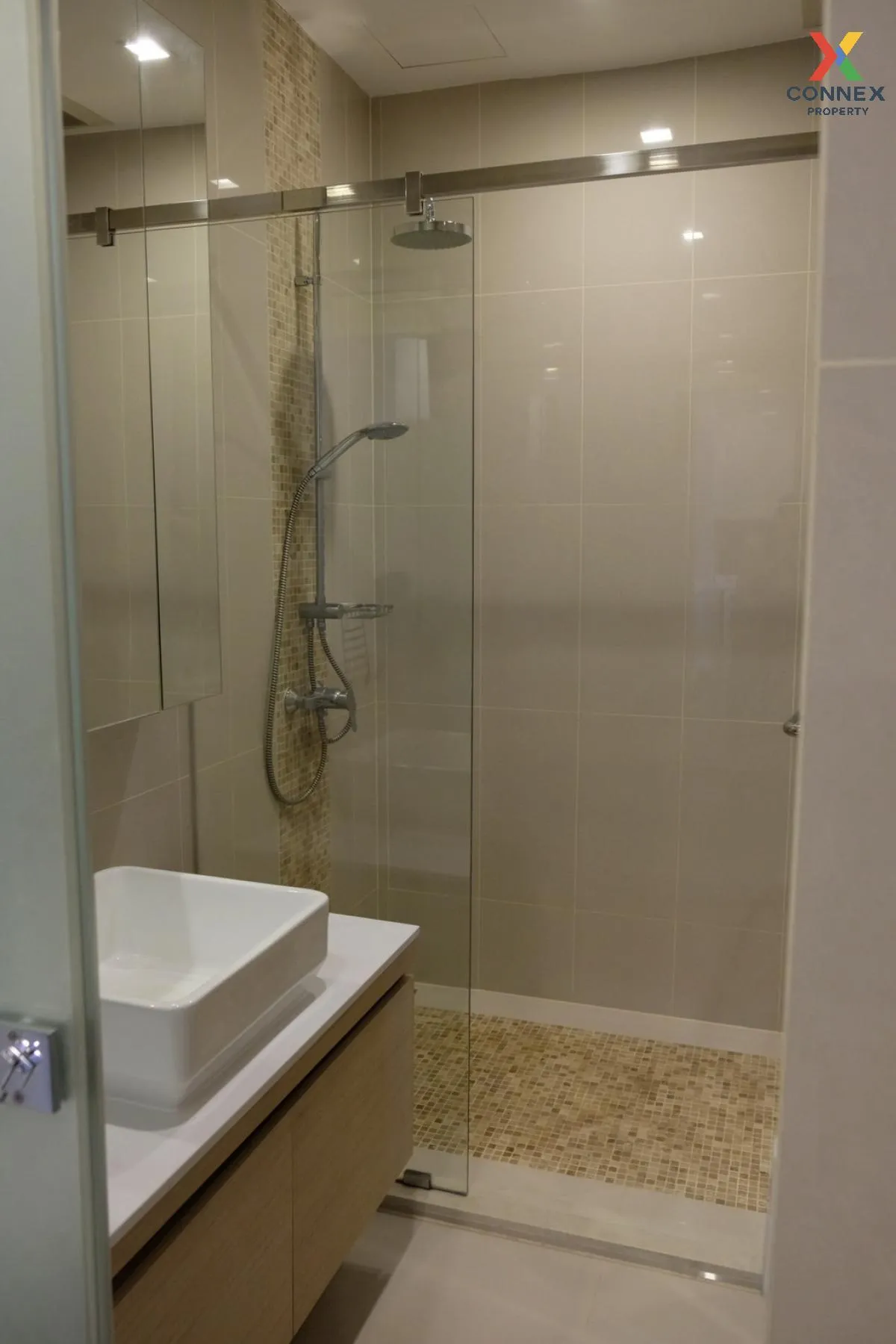 FOR RENT condo , Q Asoke , MRT-Phetchaburi , Makkasan , Rat Thewi