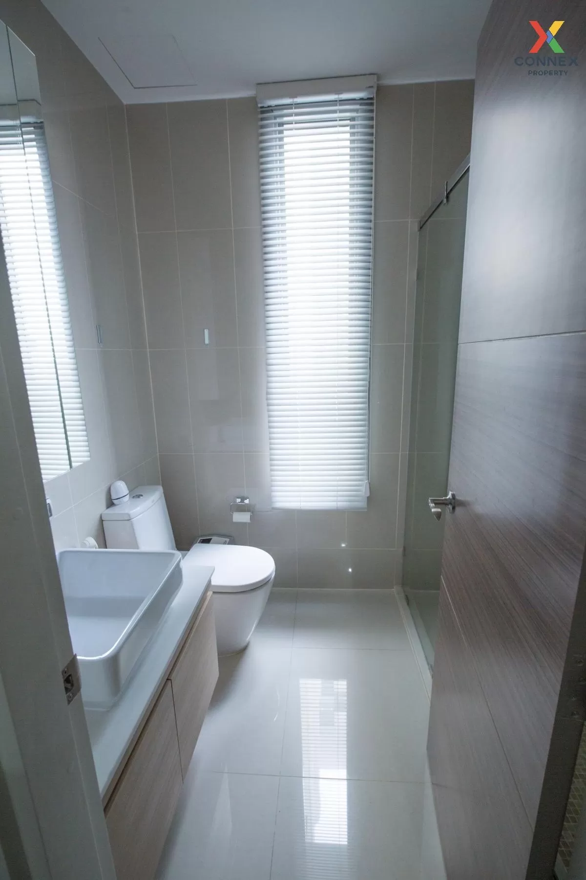 เช่าคอนโด  คิว อโศก MRT-เพชรบุรี มักกะสัน เขต ราชเทวี กรุงเทพ CX-