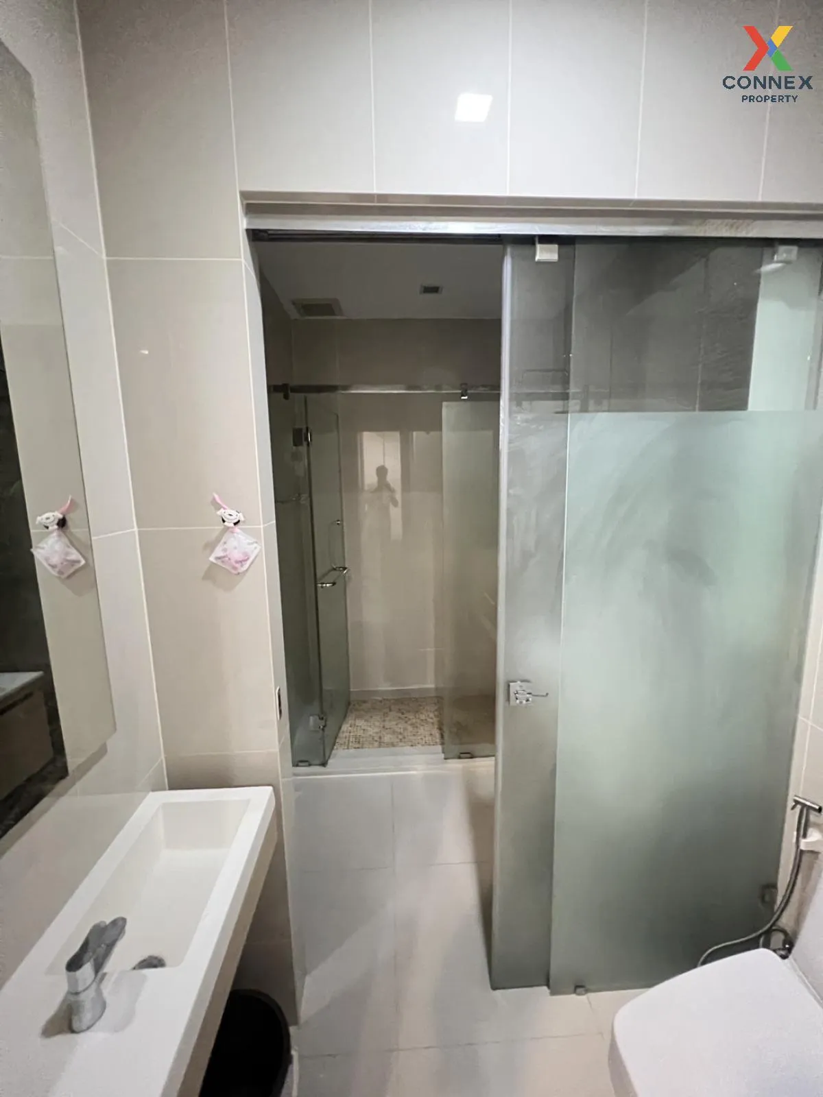 เช่าคอนโด  คิว อโศก MRT-เพชรบุรี มักกะสัน เขต ราชเทวี กรุงเทพ CX-