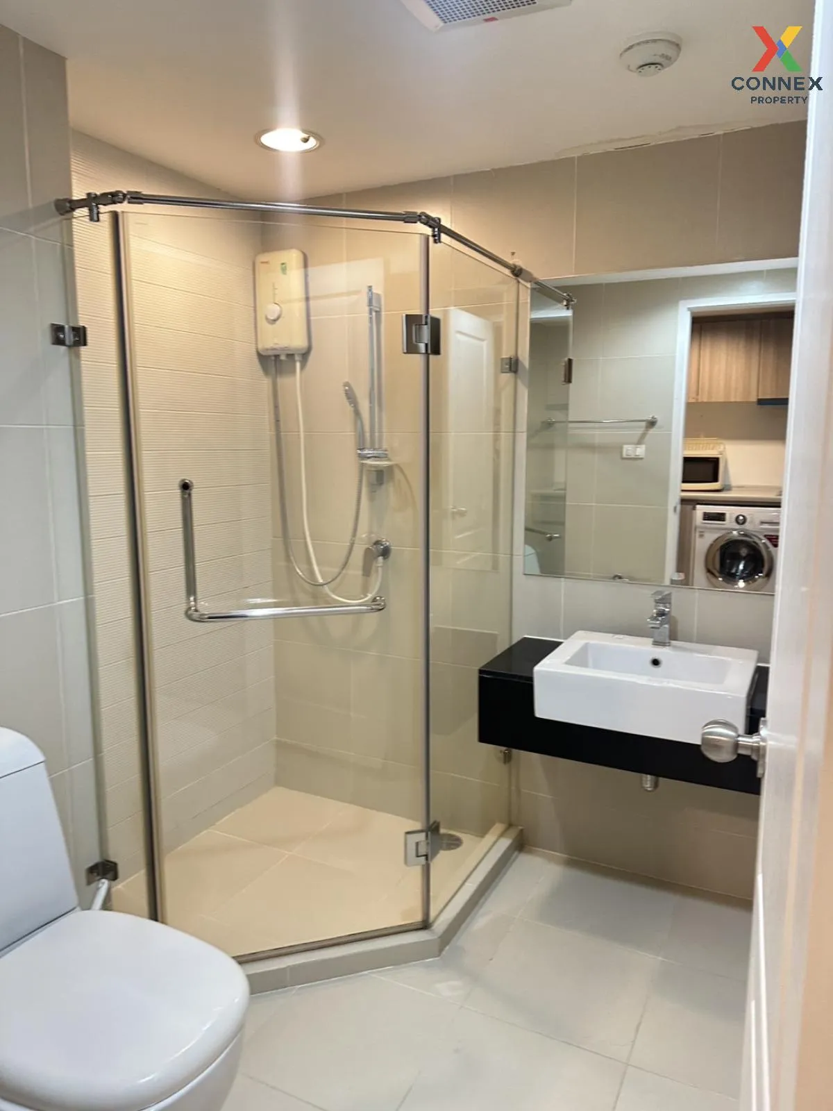 FOR RENT condo , Belle Grand Rama 9 , MRT-Phra Ram 9 , Huai Khwan 4