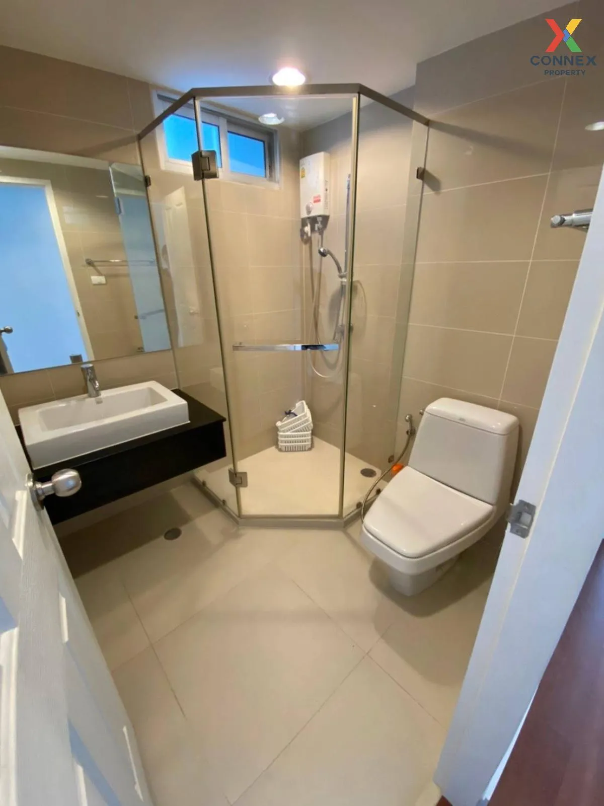 FOR RENT condo , Belle Grand Rama 9 , MRT-Phra Ram 9 , Huai Khwan