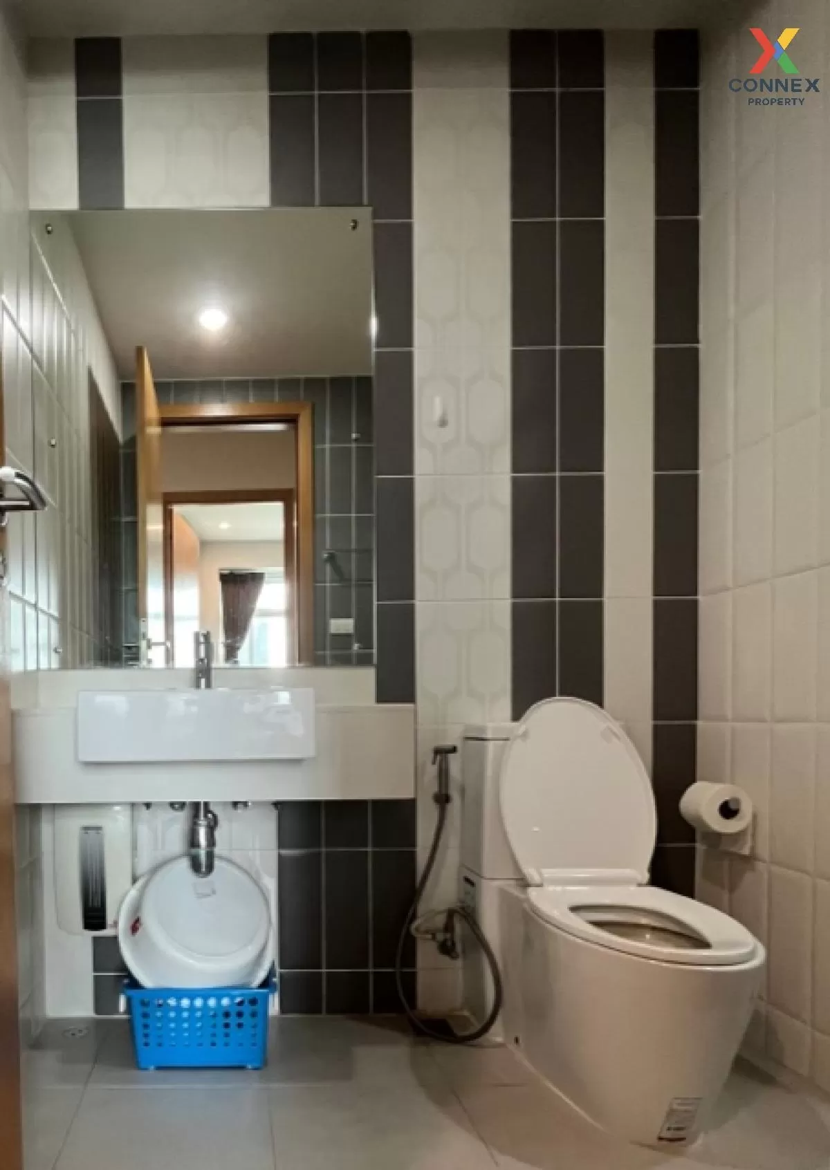 เช่าคอนโด  เซอร์เคิล คอนโดมิเนียม MRT-เพชรบุรี ถนนเพชรบุรี เขต รา