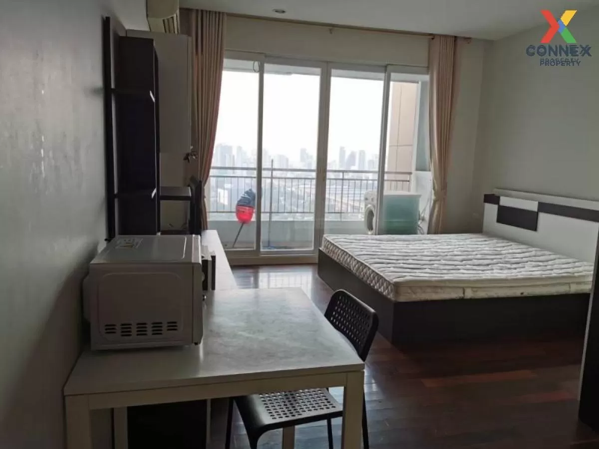 FOR RENT condo , Circle Condominium , MRT-Phetchaburi , Thanon Ph 2