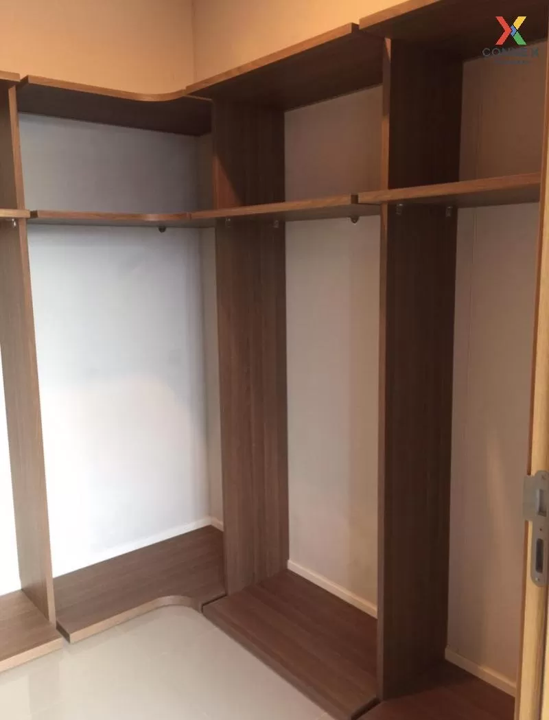 FOR RENT condo , Circle Condominium , MRT-Phetchaburi , Thanon Ph