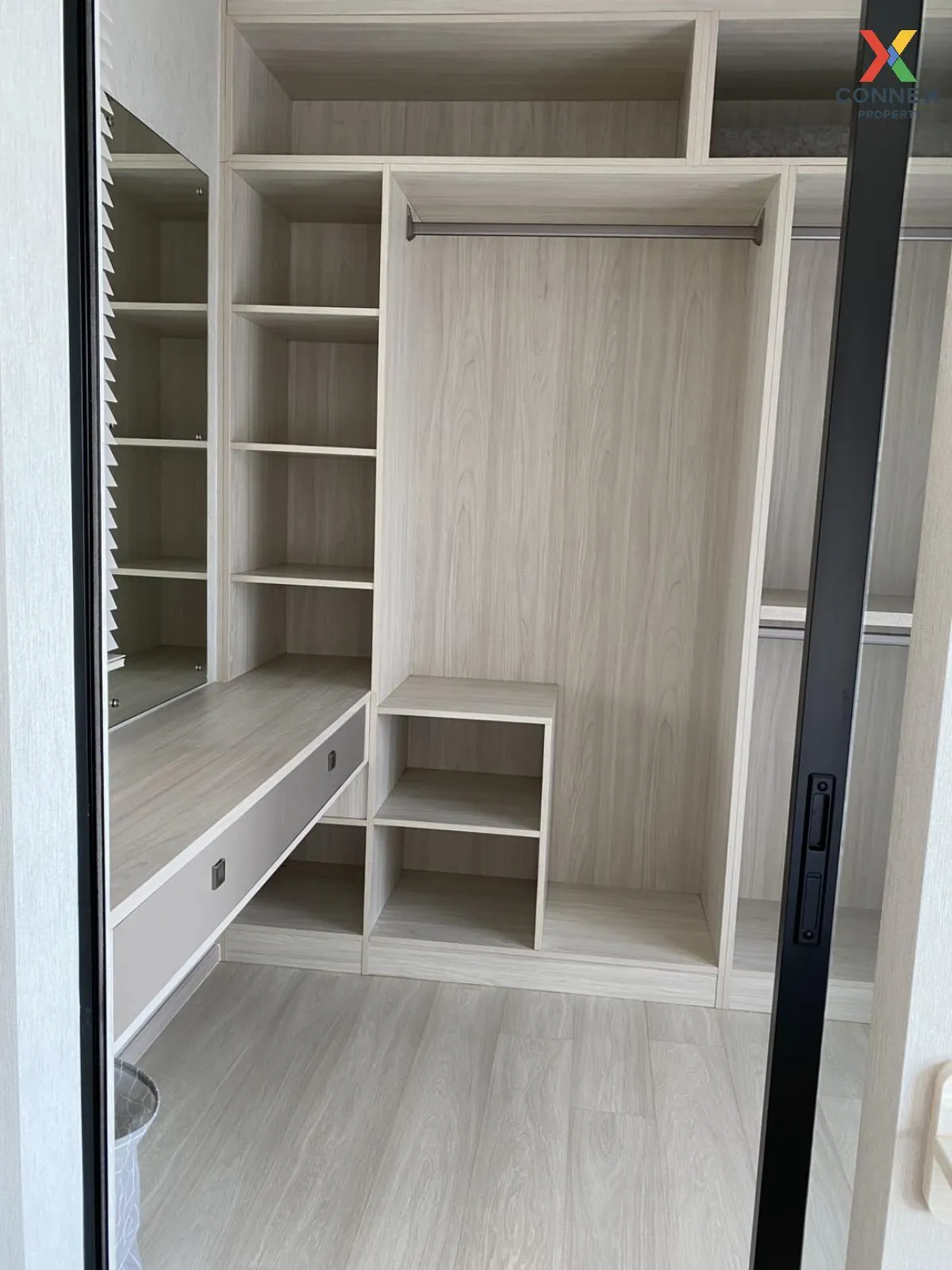 FOR RENT condo , Life Asoke , MRT-Phetchaburi , Bang Kapi , Huai  FOR RENT condo , Life Asoke , MRT-Phetchaburi , Bang Kapi , Huai