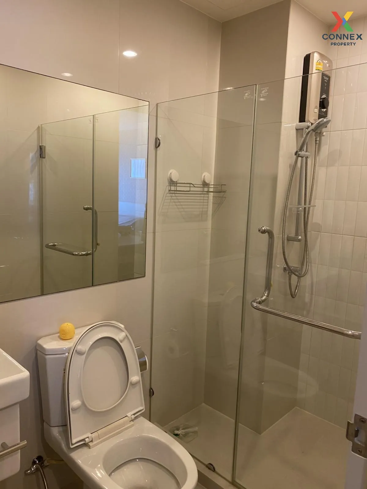 FOR RENT condo , Life Asoke , MRT-Phetchaburi , Bang Kapi , Huai  FOR RENT condo , Life Asoke , MRT-Phetchaburi , Bang Kapi , Huai