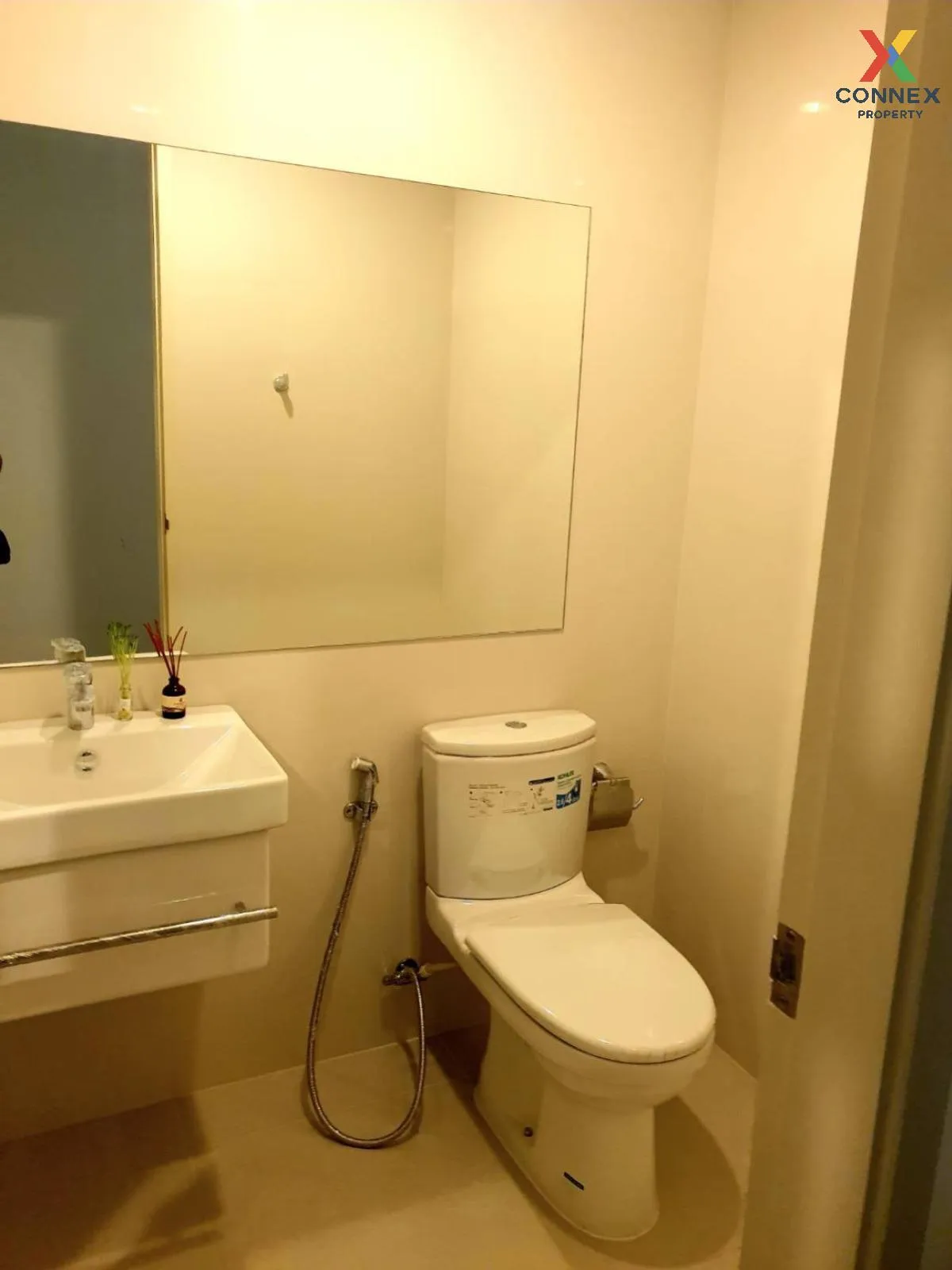 FOR SALE condo , Life Asoke , MRT-Phetchaburi , Bang Kapi , Huai 