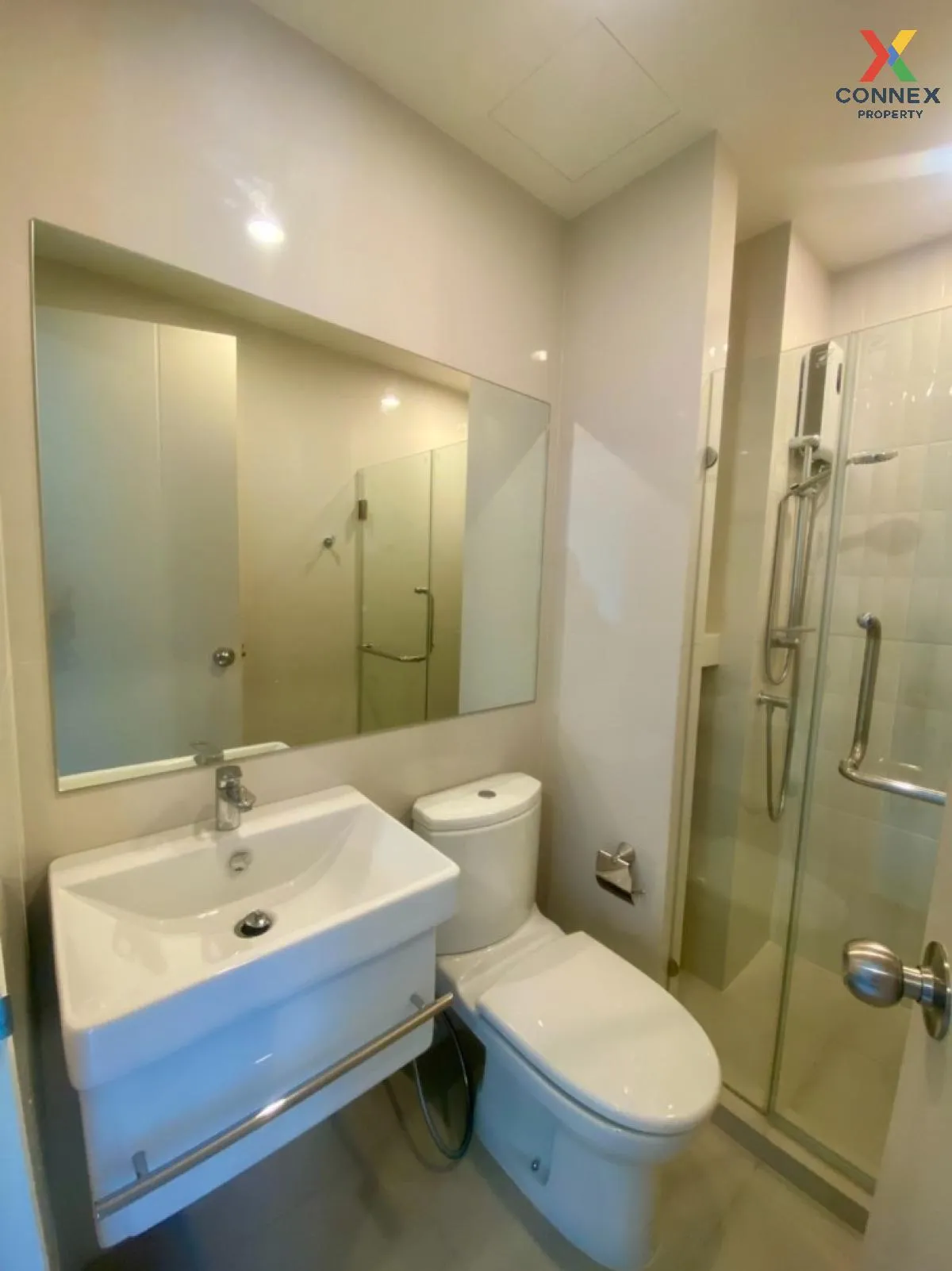 FOR RENT condo , Life Asoke , MRT-Phetchaburi , Bang Kapi , Huai  FOR RENT condo , Life Asoke , MRT-Phetchaburi , Bang Kapi , Huai