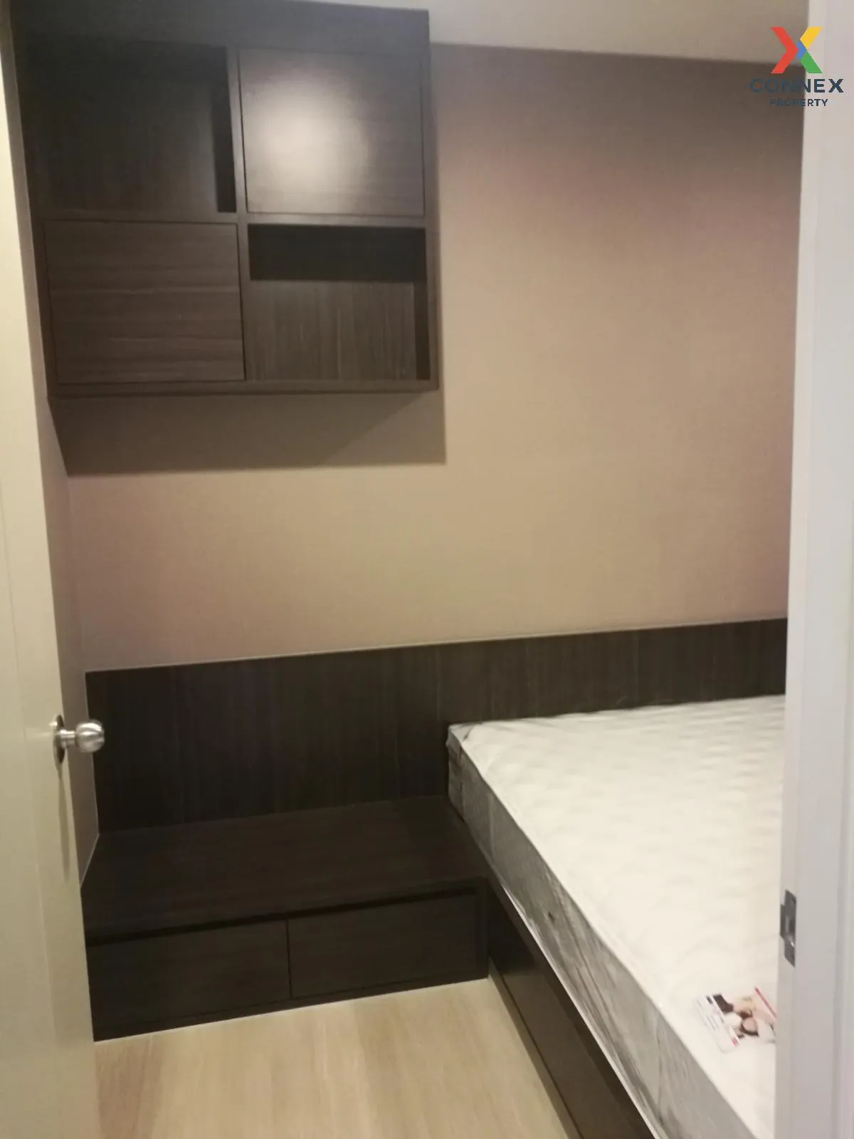 FOR SALE condo , Life Asoke , MRT-Phetchaburi , Bang Kapi , Huai 