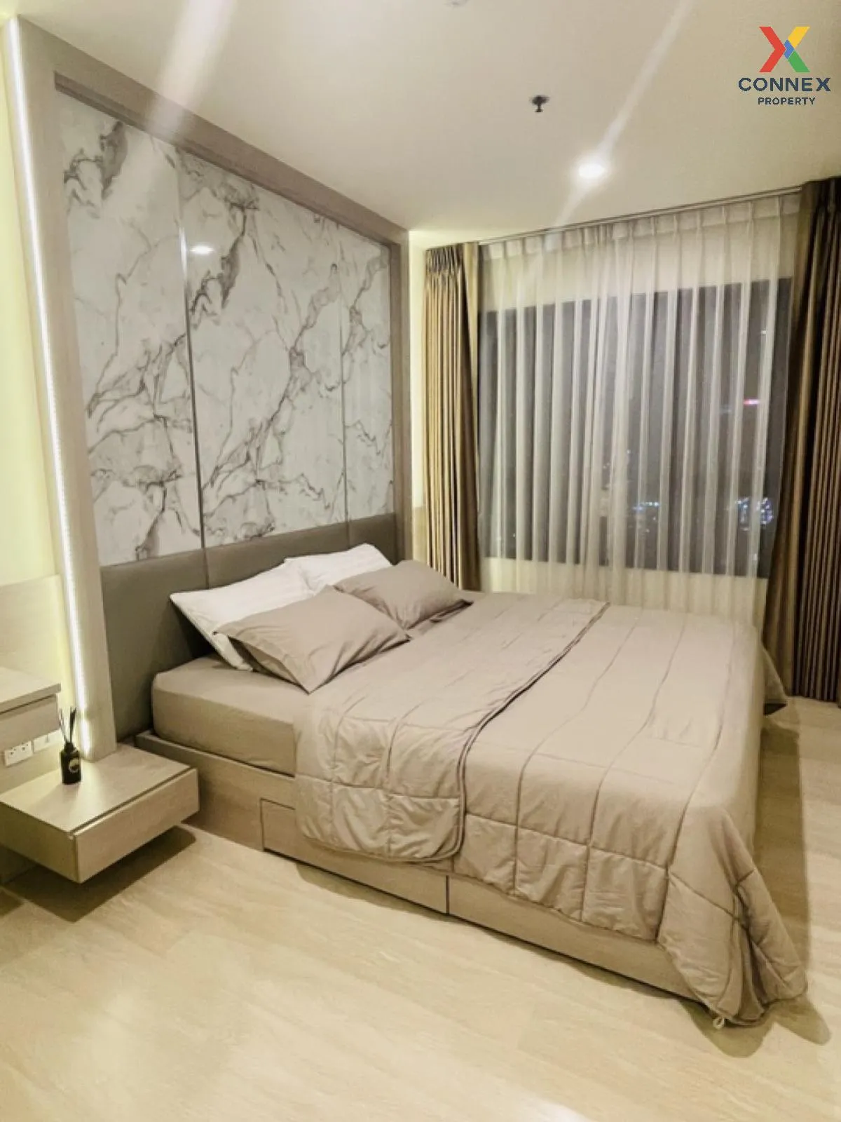 เช่าคอนโด  ไลฟ์ อโศก MRT-เพชรบุรี บางกะปิ เขต ห้วยขวาง กรุงเทพ CX