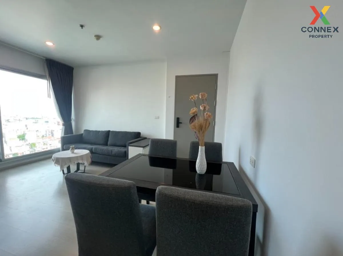 FOR RENT condo , Life Ratchadapisek , high floor , MRT-Huai Khwan 2