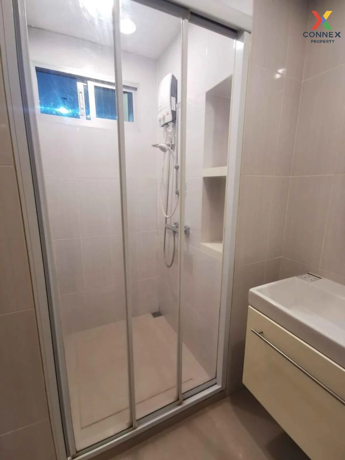 FOR RENT condo , Life @ Ladprao 18 , BTS-Ha Yaek Lat Phrao , Chom