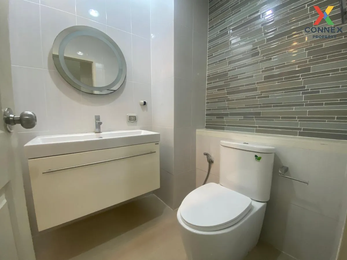 FOR RENT condo , Life @ Ladprao 18 , BTS-Ha Yaek Lat Phrao , Chom