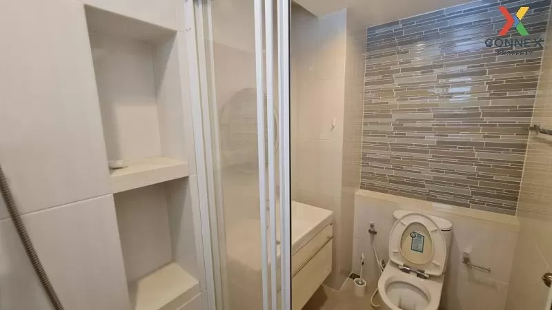 FOR RENT condo , Life @ Ladprao 18 , BTS-Ha Yaek Lat Phrao , Chom