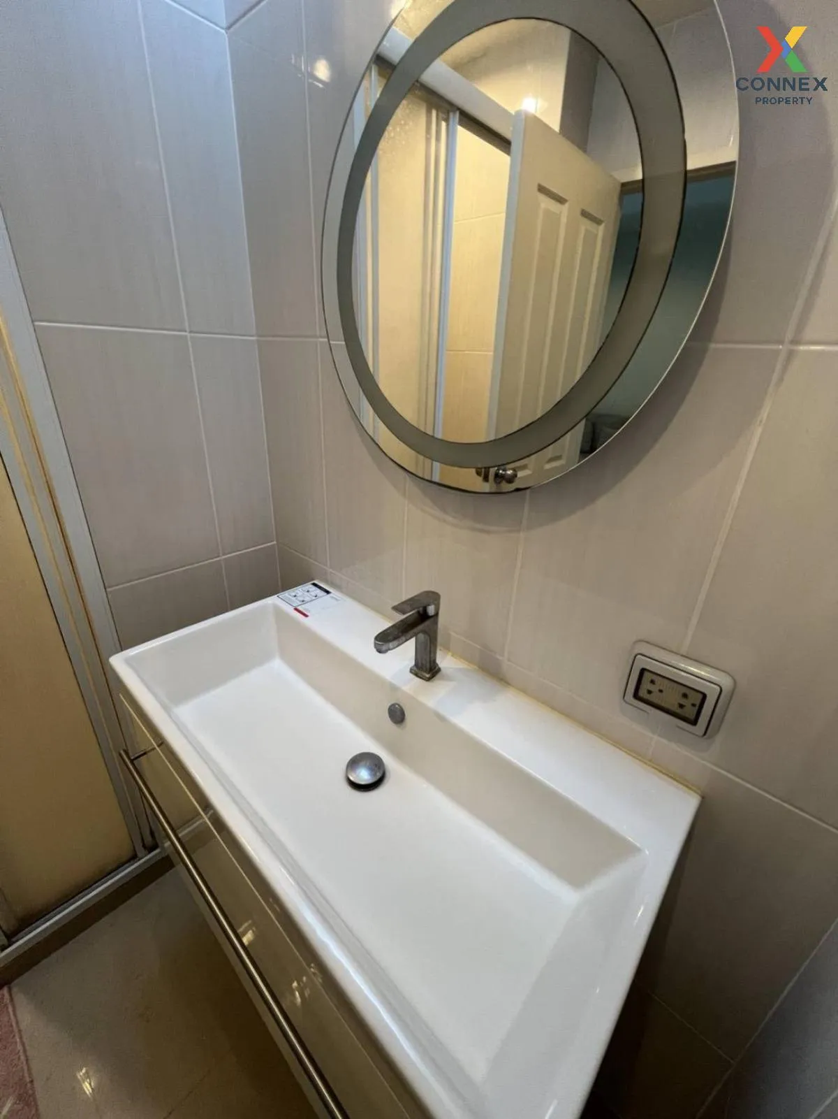 FOR RENT condo , Life @ Ladprao 18 , BTS-Ha Yaek Lat Phrao , Chom