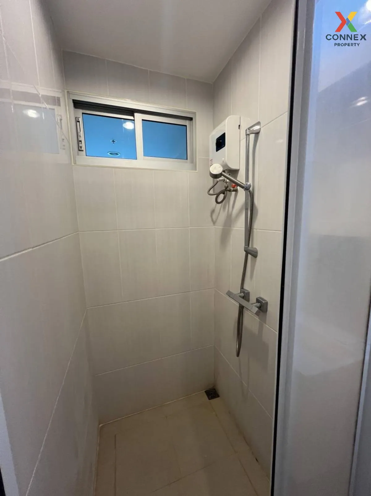 FOR RENT condo , Life @ Ladprao 18 , BTS-Ha Yaek Lat Phrao , Chom