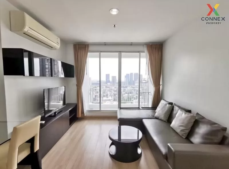 FOR RENT condo , Life @ Ladprao 18 , high floor , corner unit , B 1