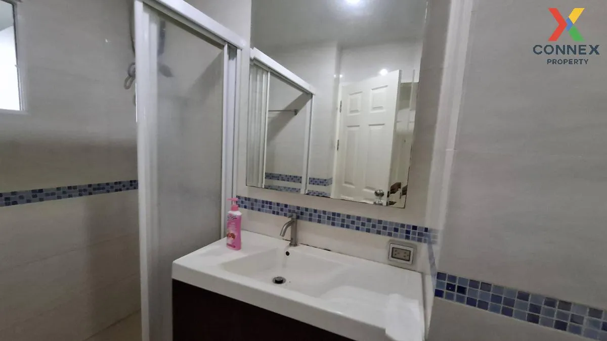 FOR RENT condo , Life @ Ratchada - Huaikwang , MRT-Huai Khwang , 