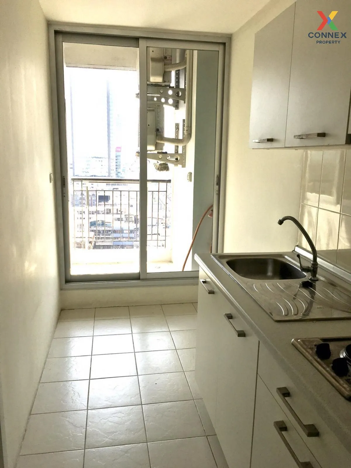 FOR RENT condo , Life @ Ratchada - Suthisan , MRT-Sutthisan , Sam 3