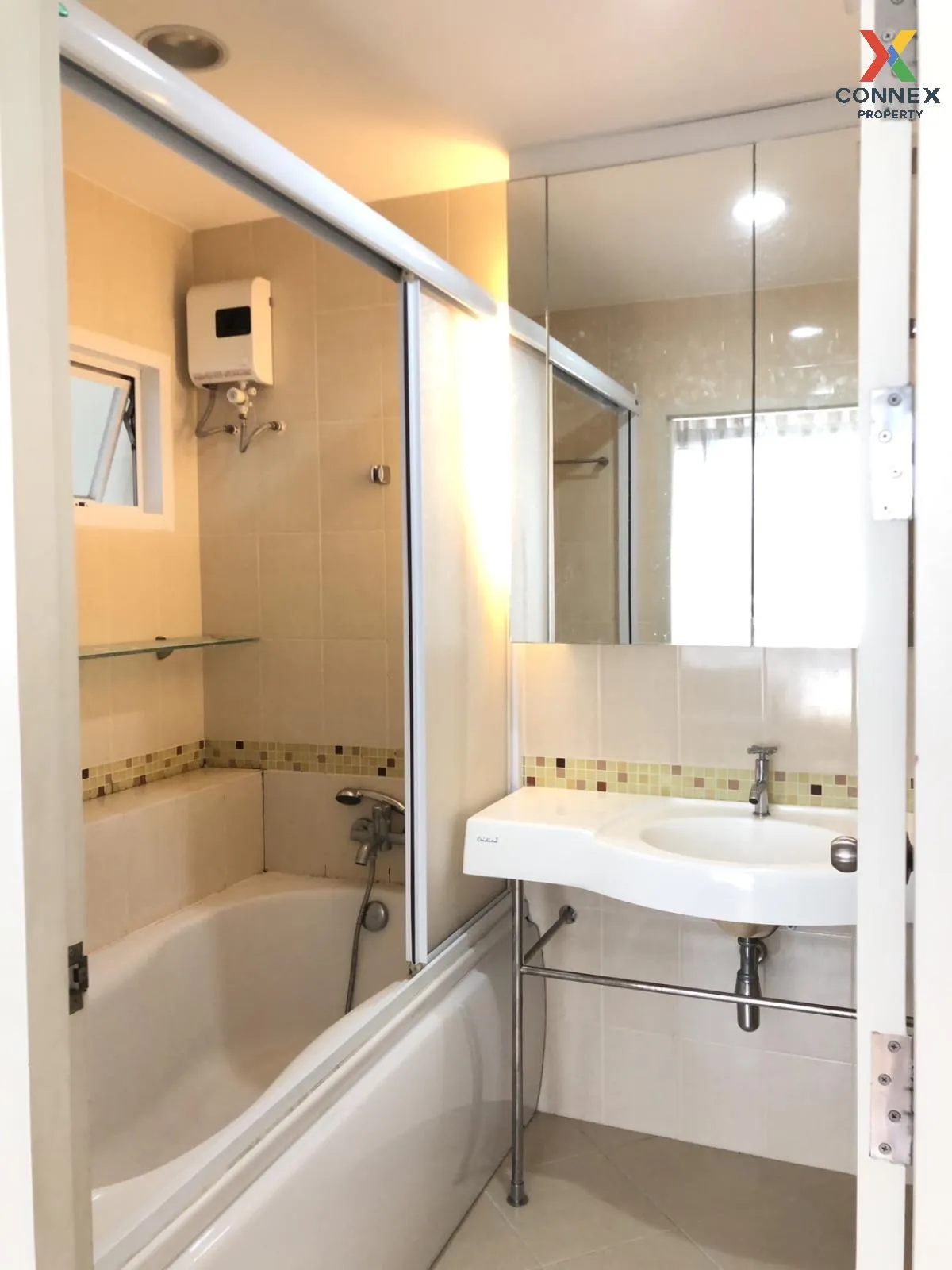 เช่าคอนโด  ไลฟ์ แอท รัชดา (ลาดพร้าว 36) BTS-ห้าแยกลาดพร้าว จอมพล 