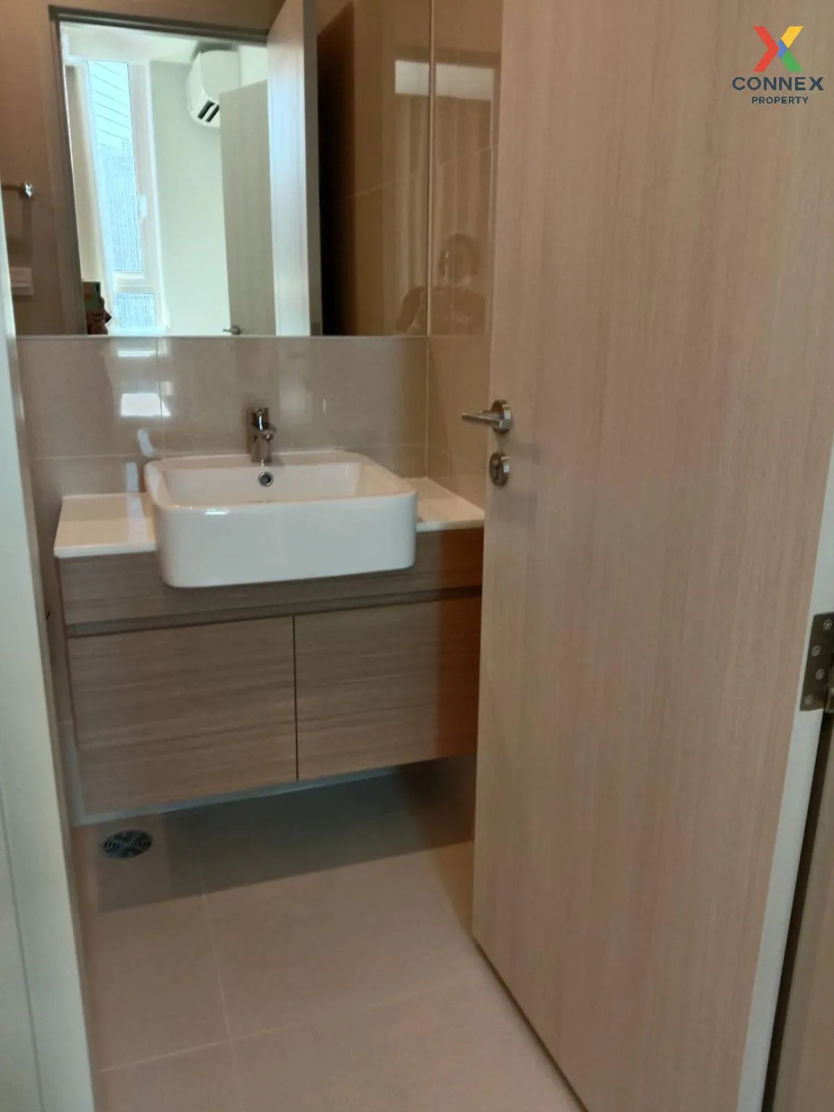 FOR SALE condo , Noble Revolve Ratchada 2 , MRT-Thailand Cultural FOR SALE condo , Noble Revolve Ratchada 2 , MRT-Thailand Cultural