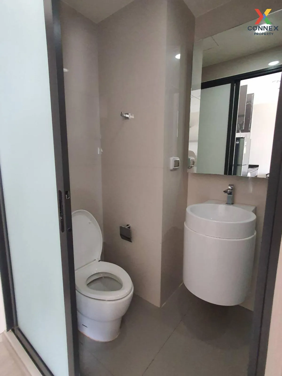 เช่าคอนโด  ริทึ่ม อโศก MRT-พระราม 9 มักกะสัน เขต ราชเทวี กรุงเทพ 