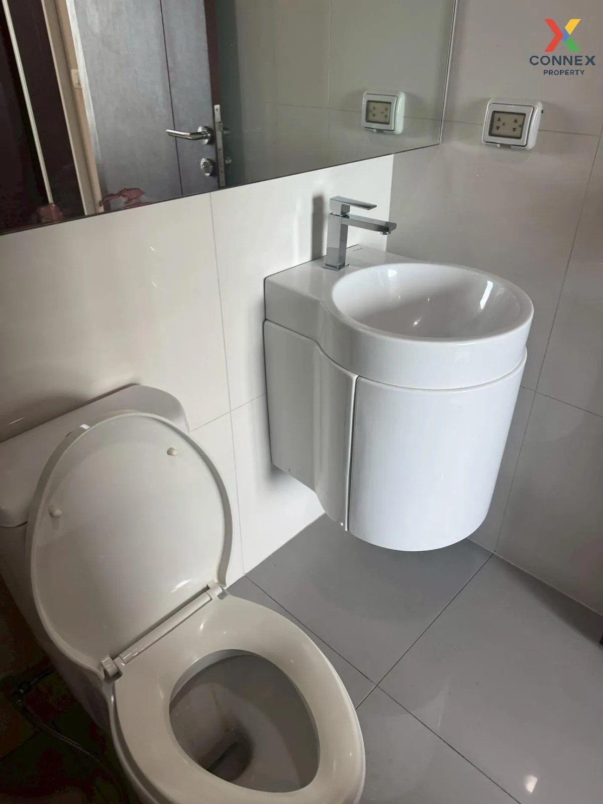 เช่าคอนโด  ริทึ่ม อโศก MRT-พระราม 9 มักกะสัน เขต ราชเทวี กรุงเทพ 