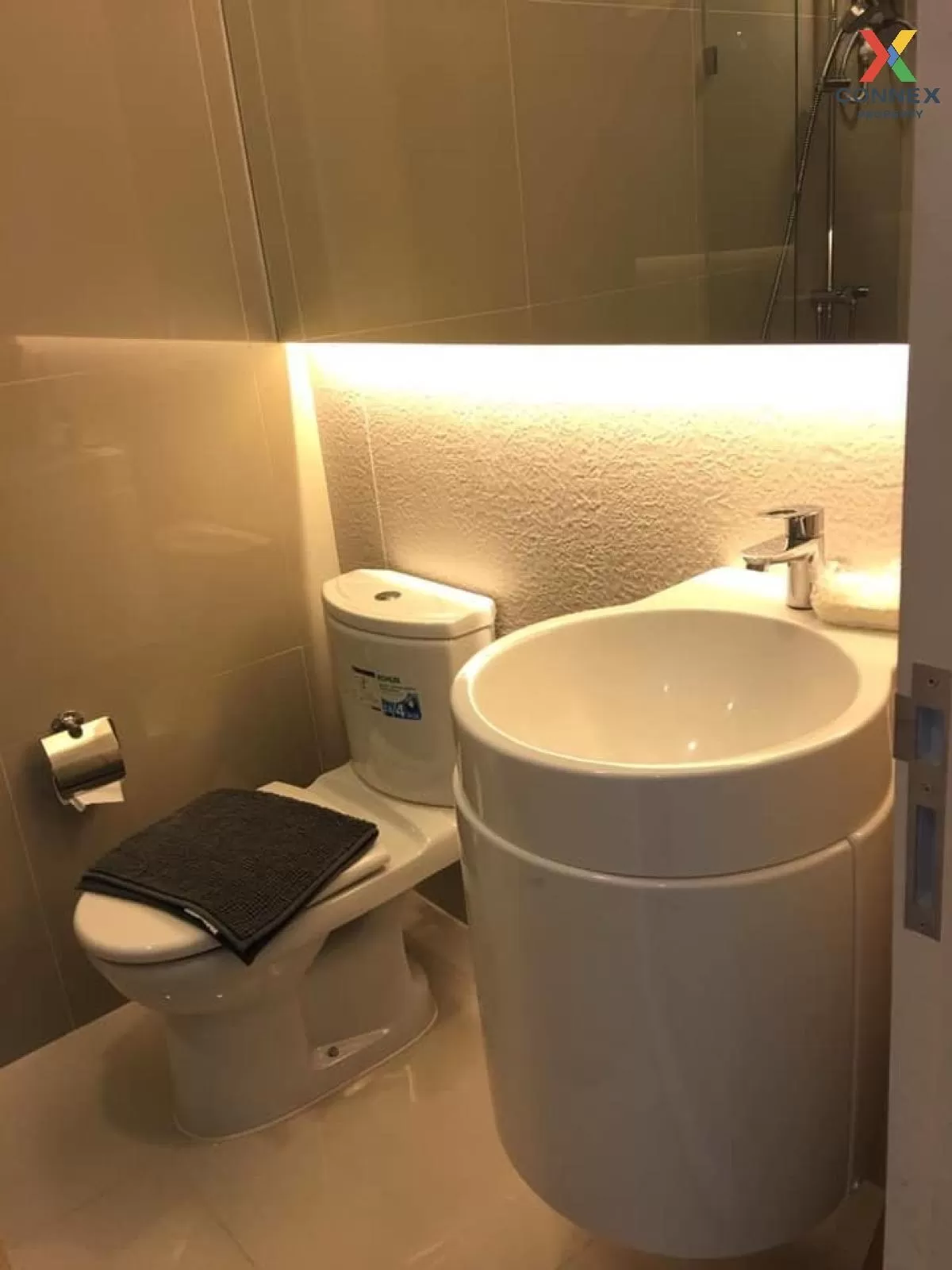 FOR RENT condo , Rhythm Asoke 2 , MRT-Phra Ram 9 , Bang Kapi , Hu