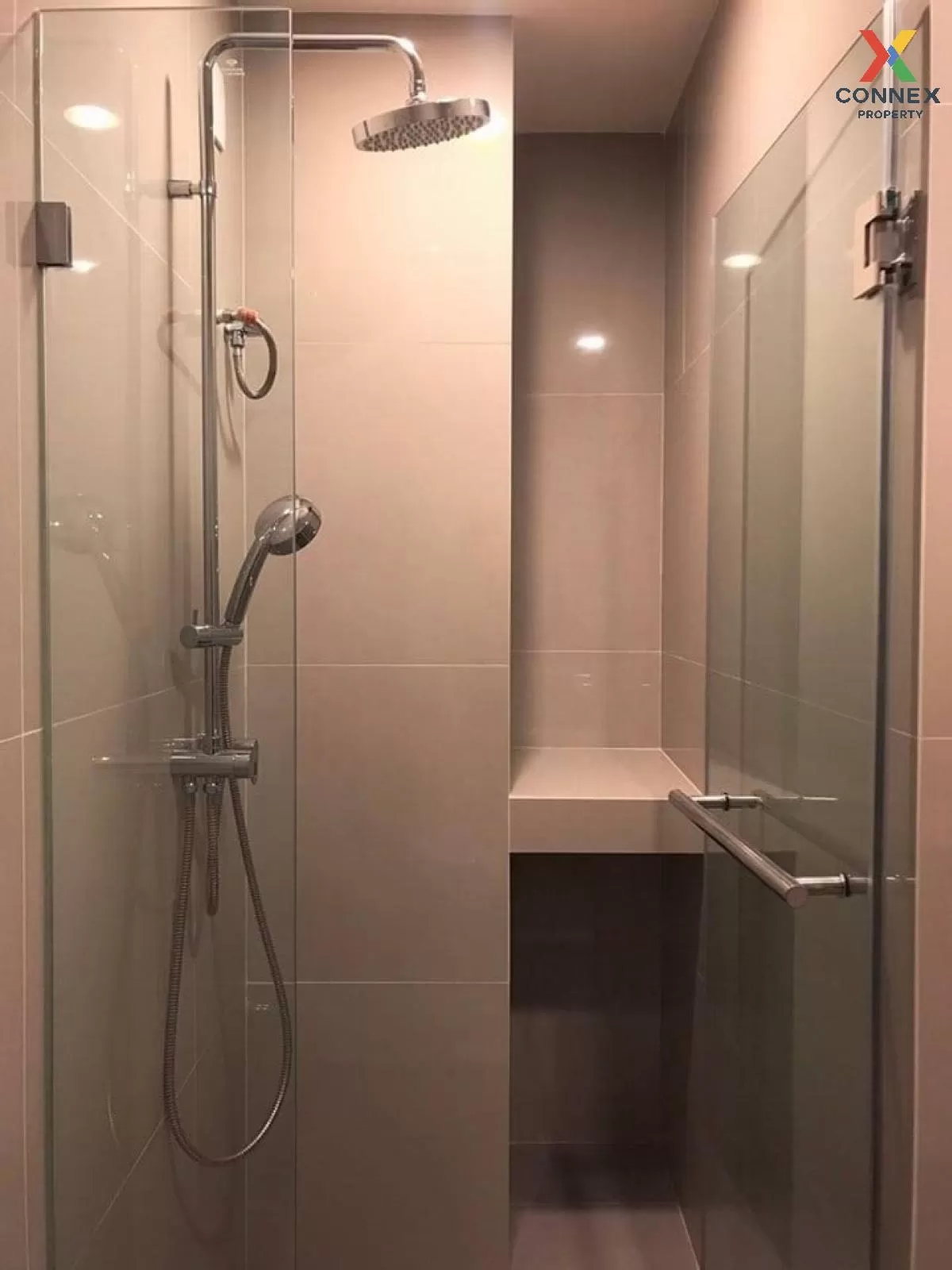 FOR RENT condo , Rhythm Asoke 2 , MRT-Phra Ram 9 , Bang Kapi , Hu