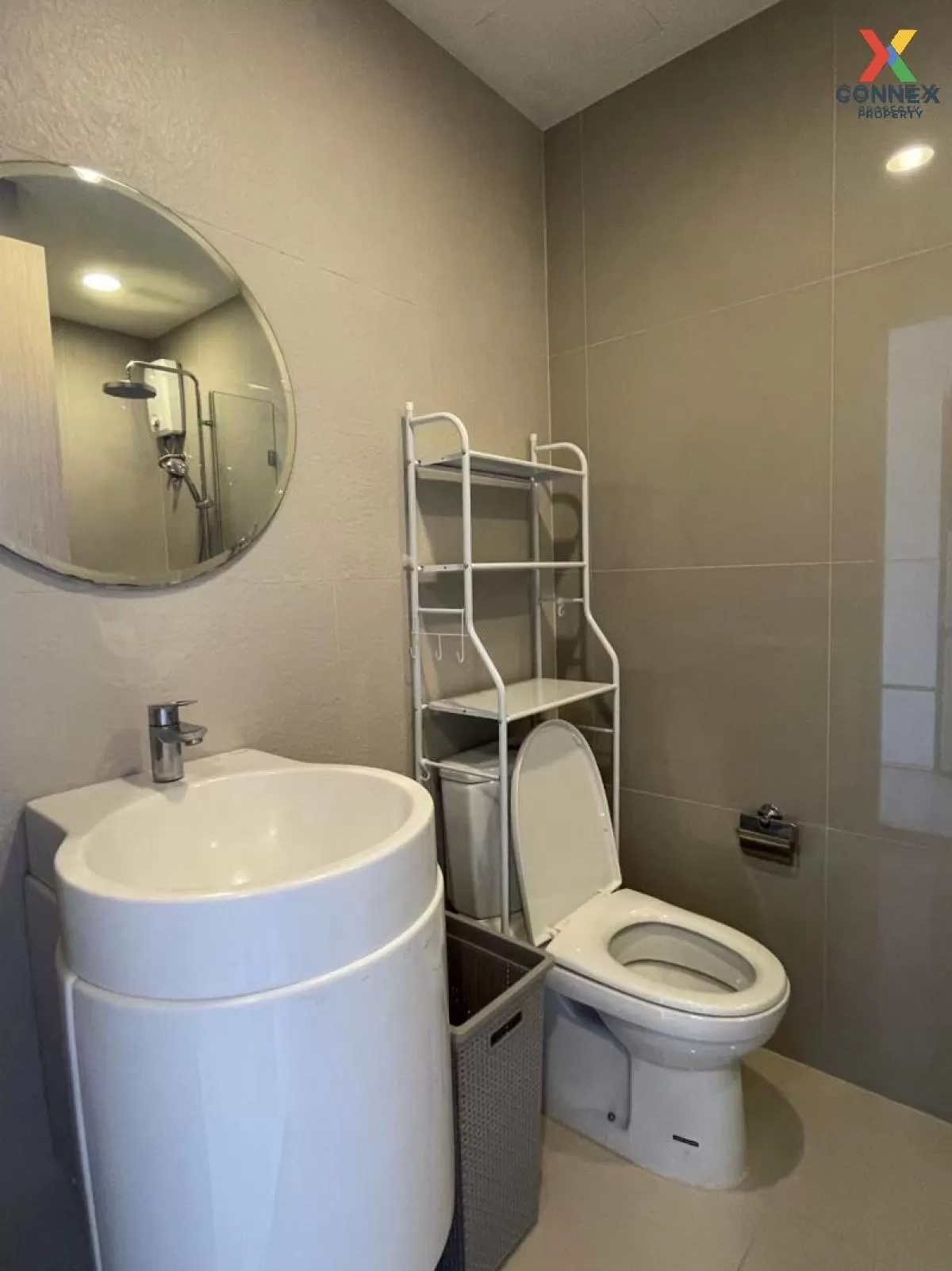 FOR RENT condo , Rhythm Asoke 2 , MRT-Phra Ram 9 , Bang Kapi , Hu