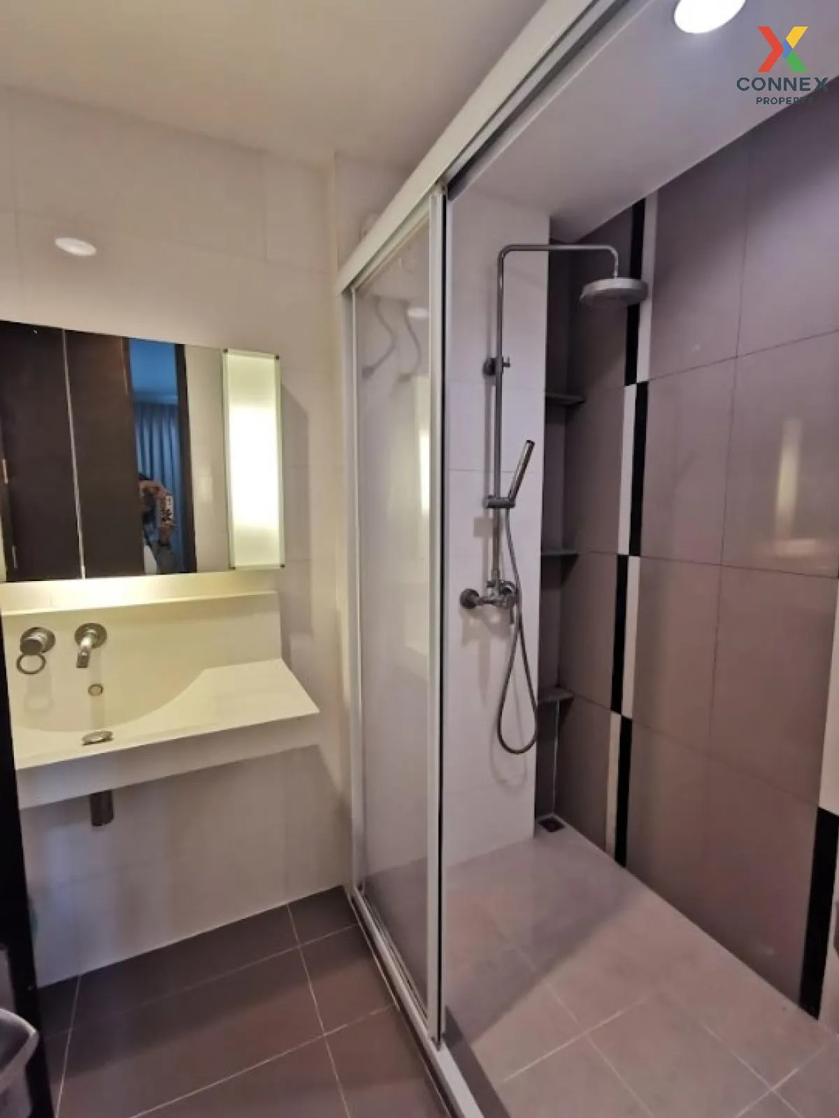 FOR RENT condo , Rhythm Ratchada , MRT-Ratchadaphisek , Sam Saen  FOR RENT condo , Rhythm Ratchada , MRT-Ratchadaphisek , Sam Saen